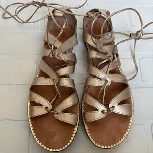 Lilly Pulitzer Women's Gold Gladiator Strappy Flat Sandals sz 9M